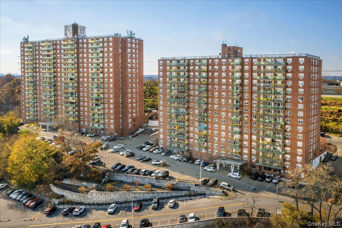 1841 Central Park Avenue 19L Property Photo 1