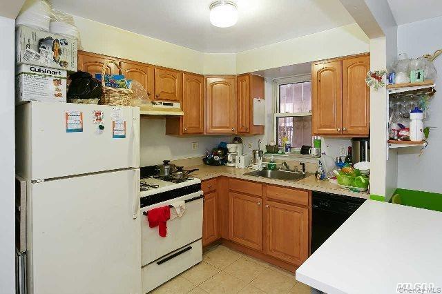 38-11 111th Street Property Photo 5