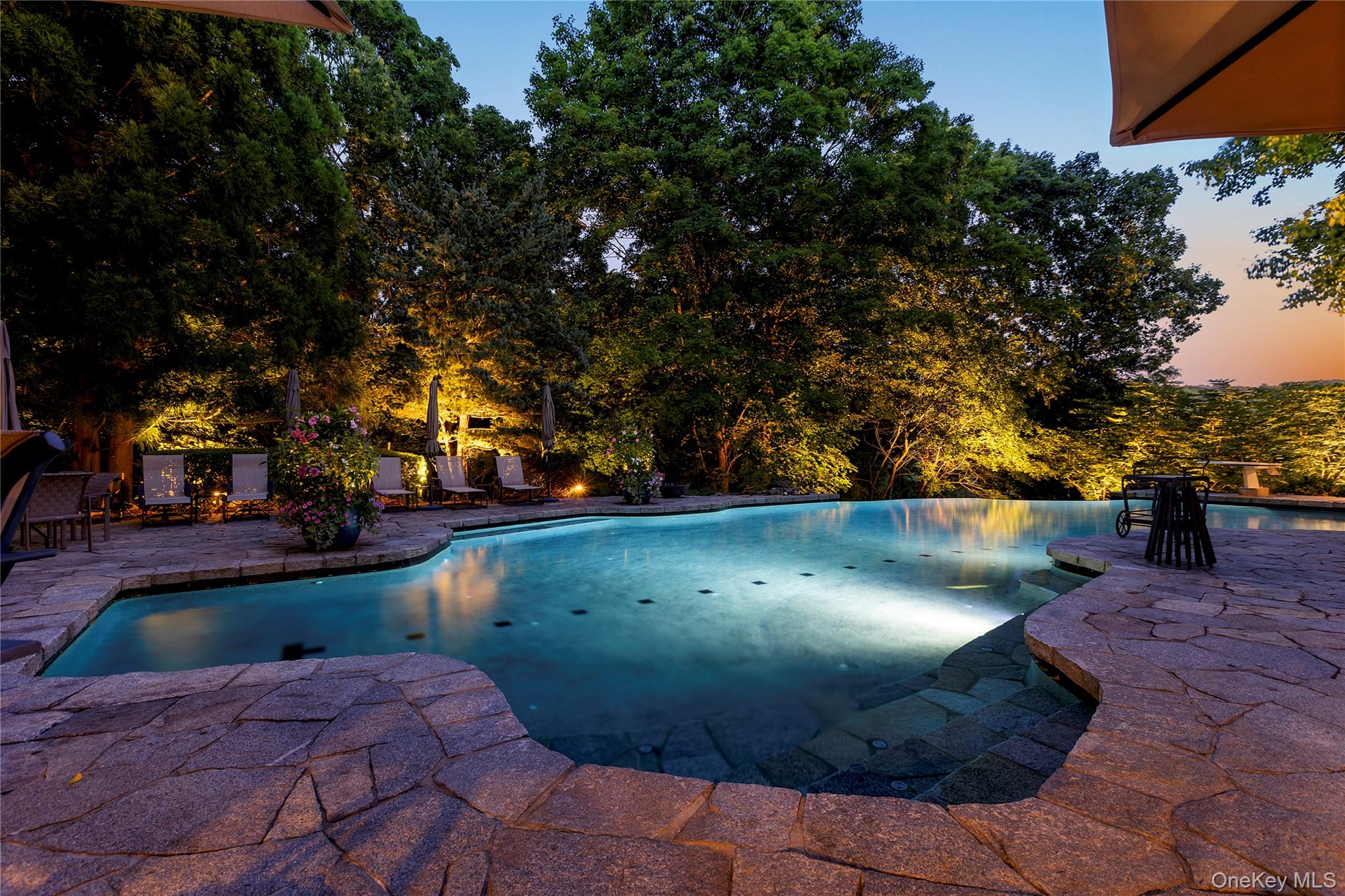 6 Canterbury Court Property Photo 45