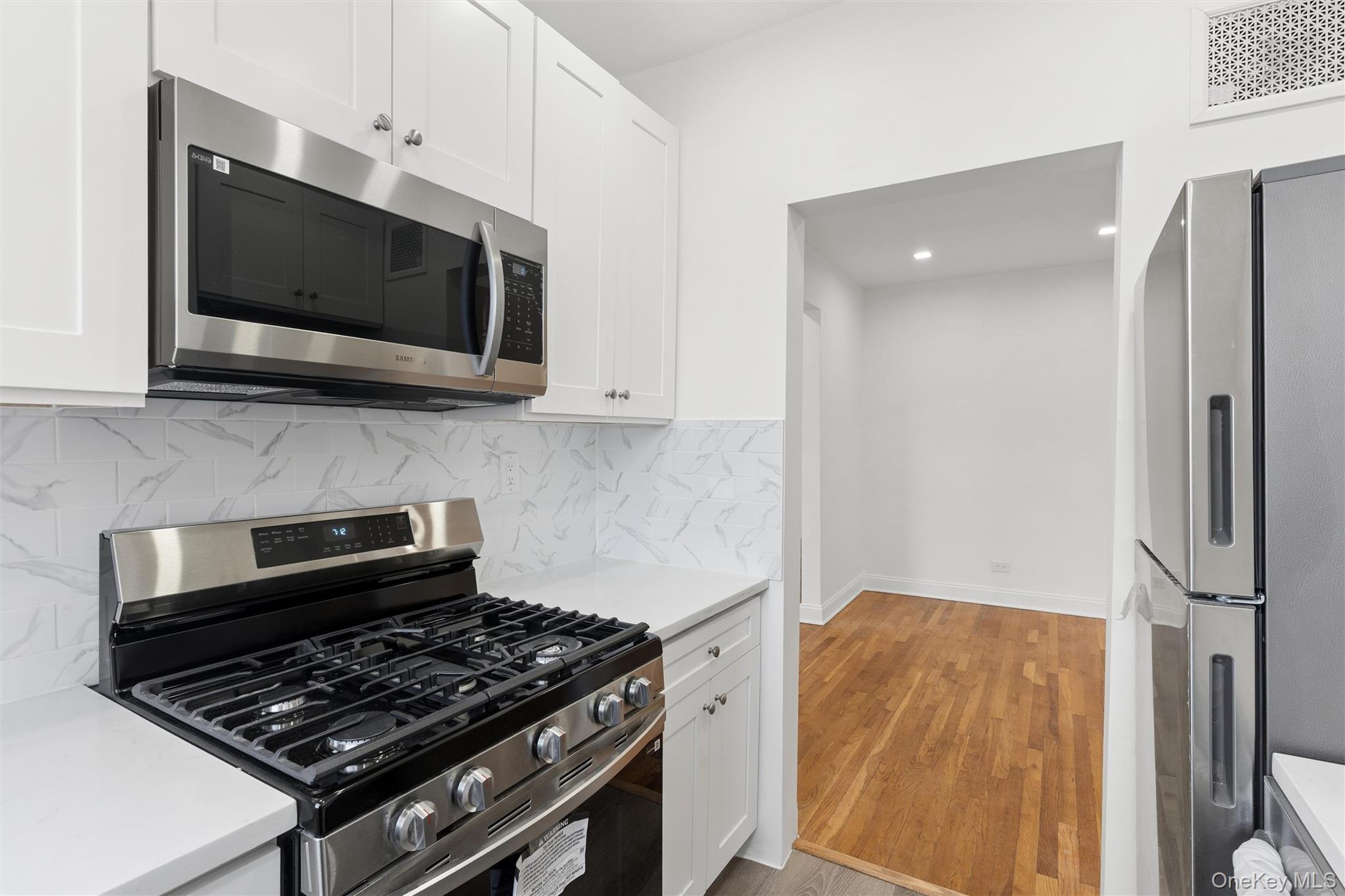 68-61 Yellowstone Boulevard 705 Property Photo 1