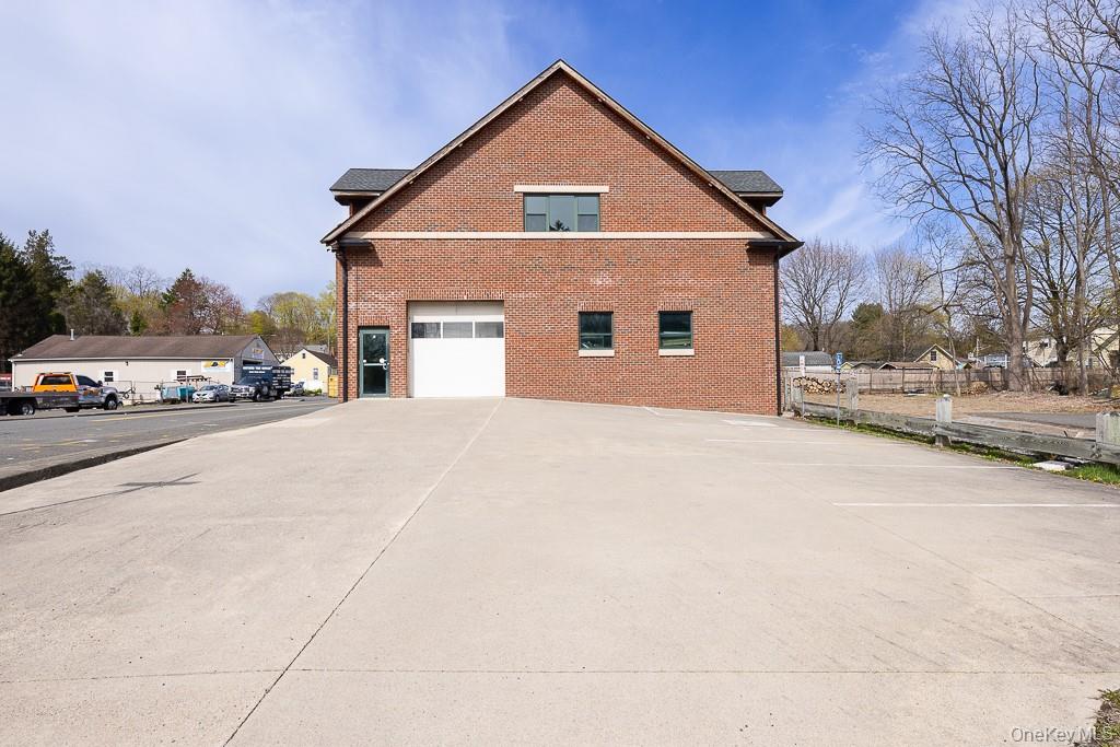 1 Teneyck Street Property Photo 13
