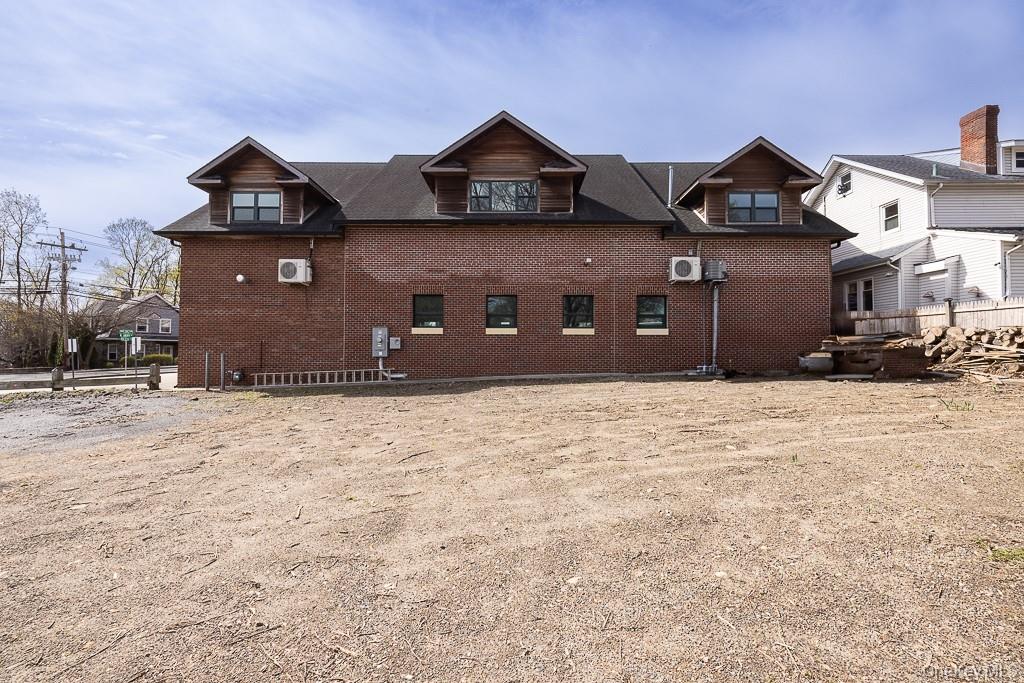 1 Teneyck Street Property Photo 15