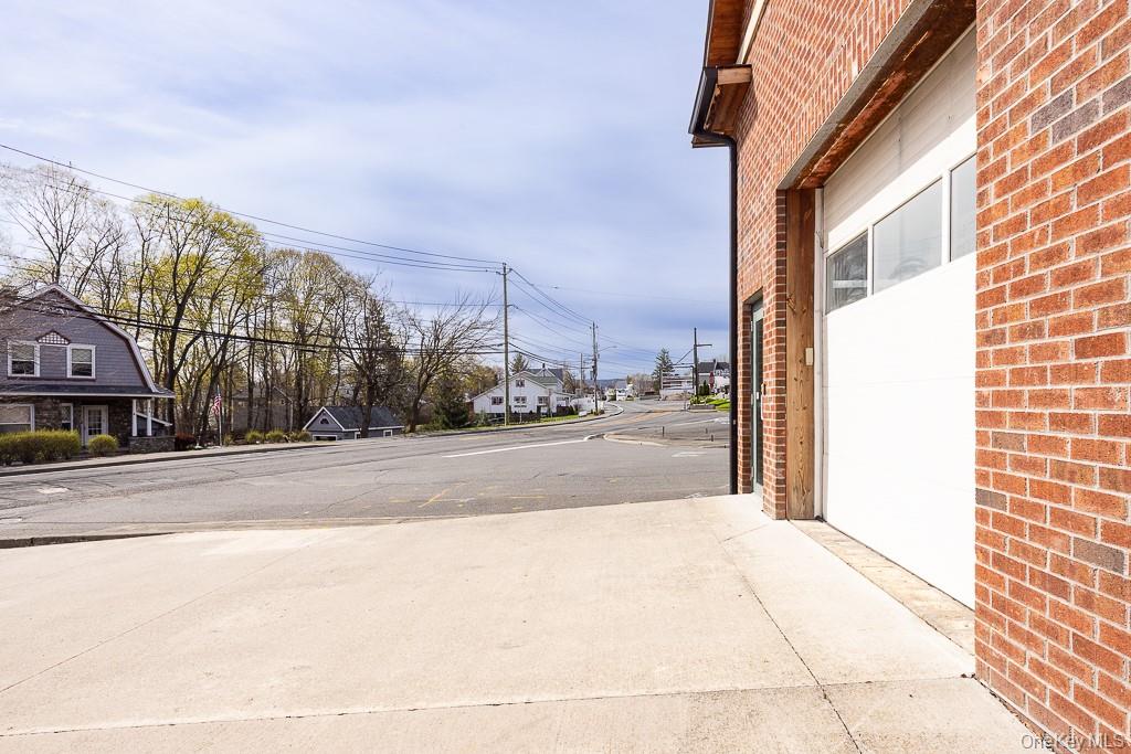 1 Teneyck Street Property Photo 16