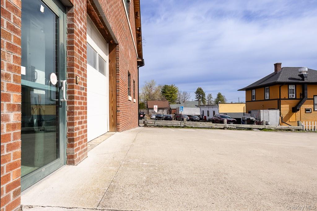 1 Teneyck Street Property Photo 17