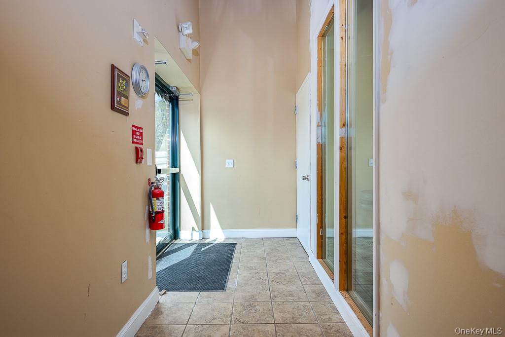 1 Teneyck Street Property Photo 19
