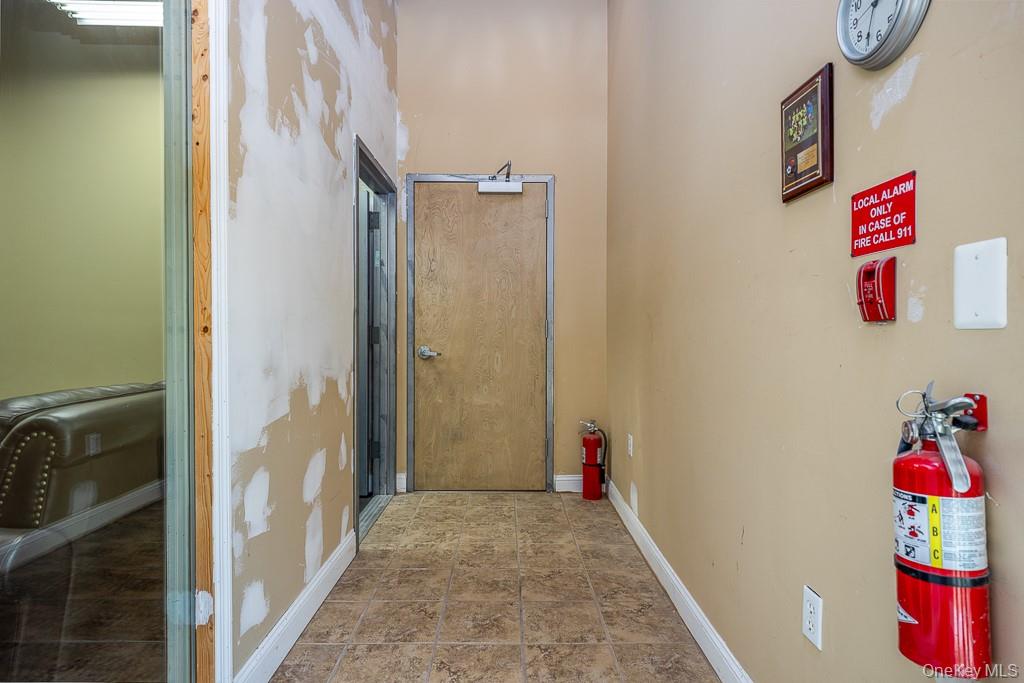 1 Teneyck Street Property Photo 20