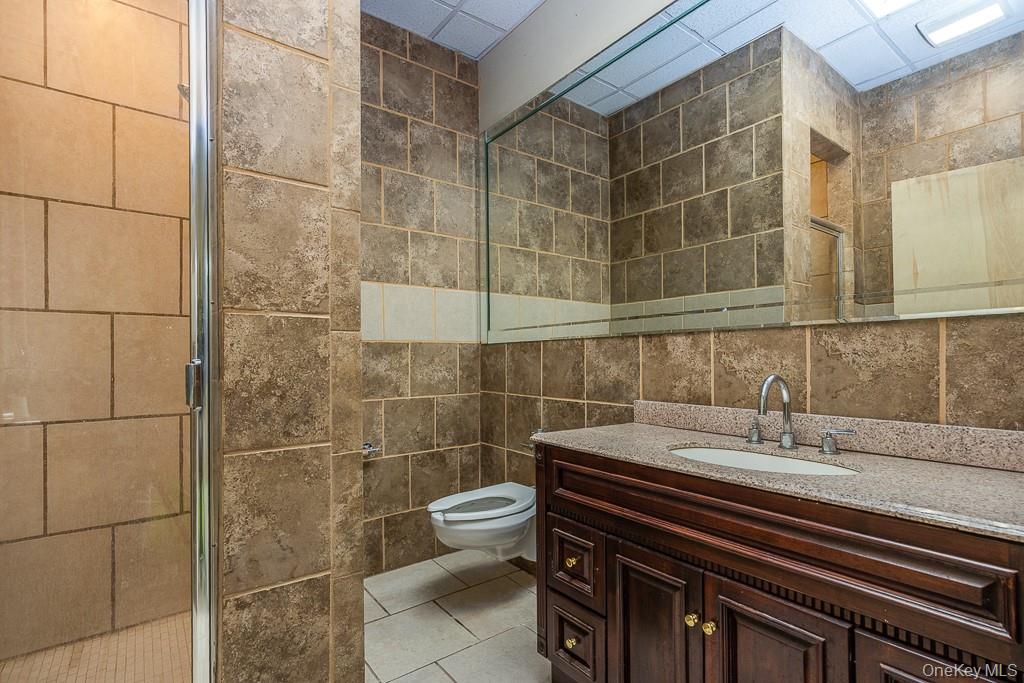 1 Teneyck Street Property Photo 24
