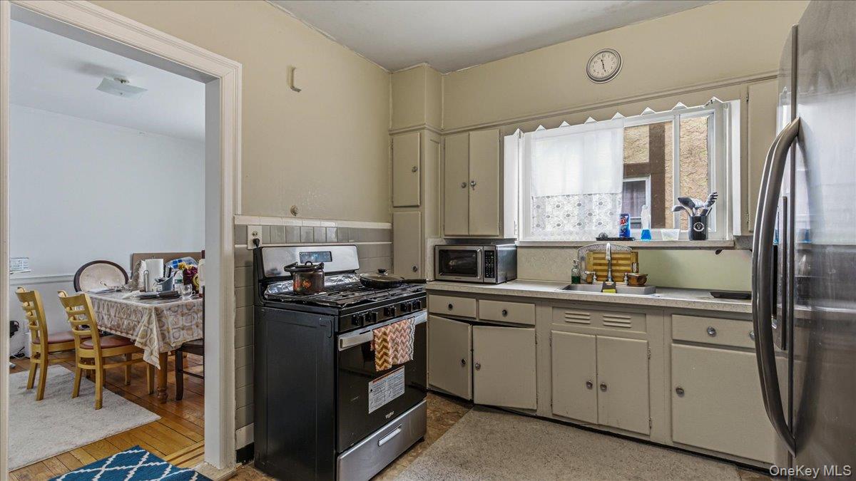 6402 Ellwell Crescent Property Photo 25