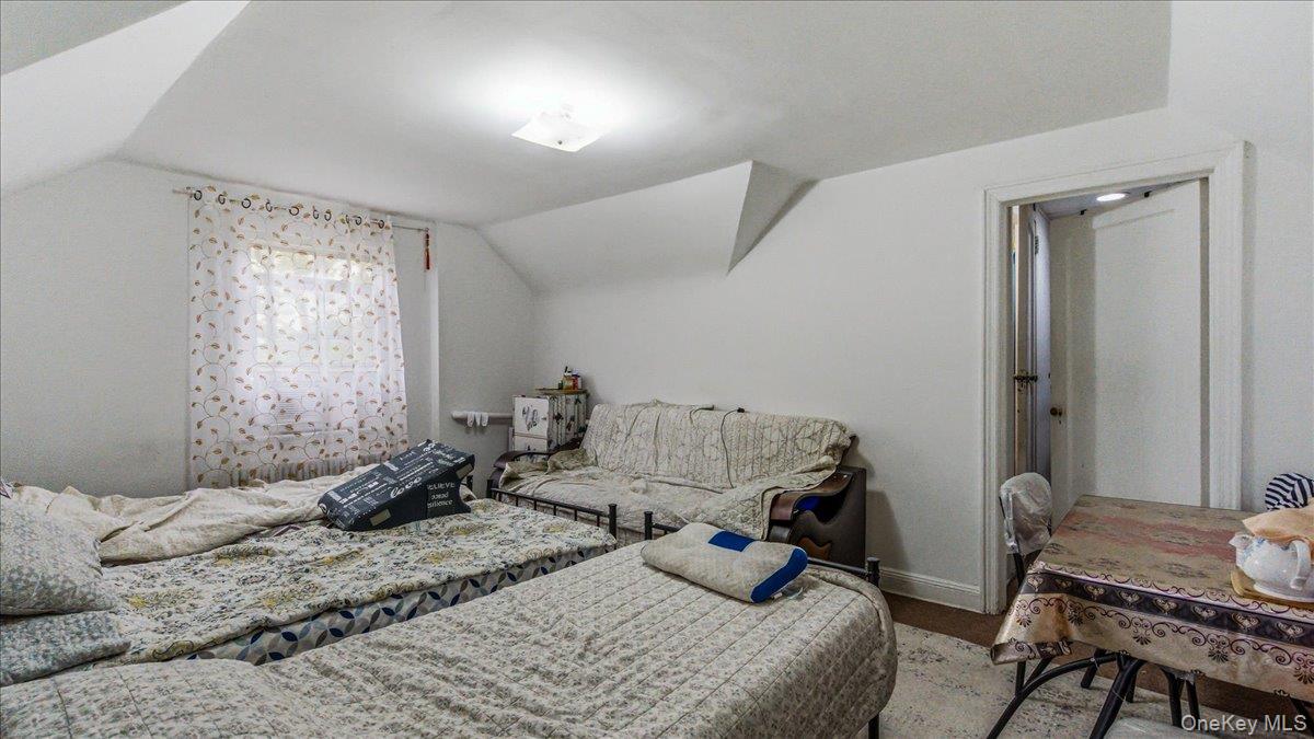6402 Ellwell Crescent Property Photo 30