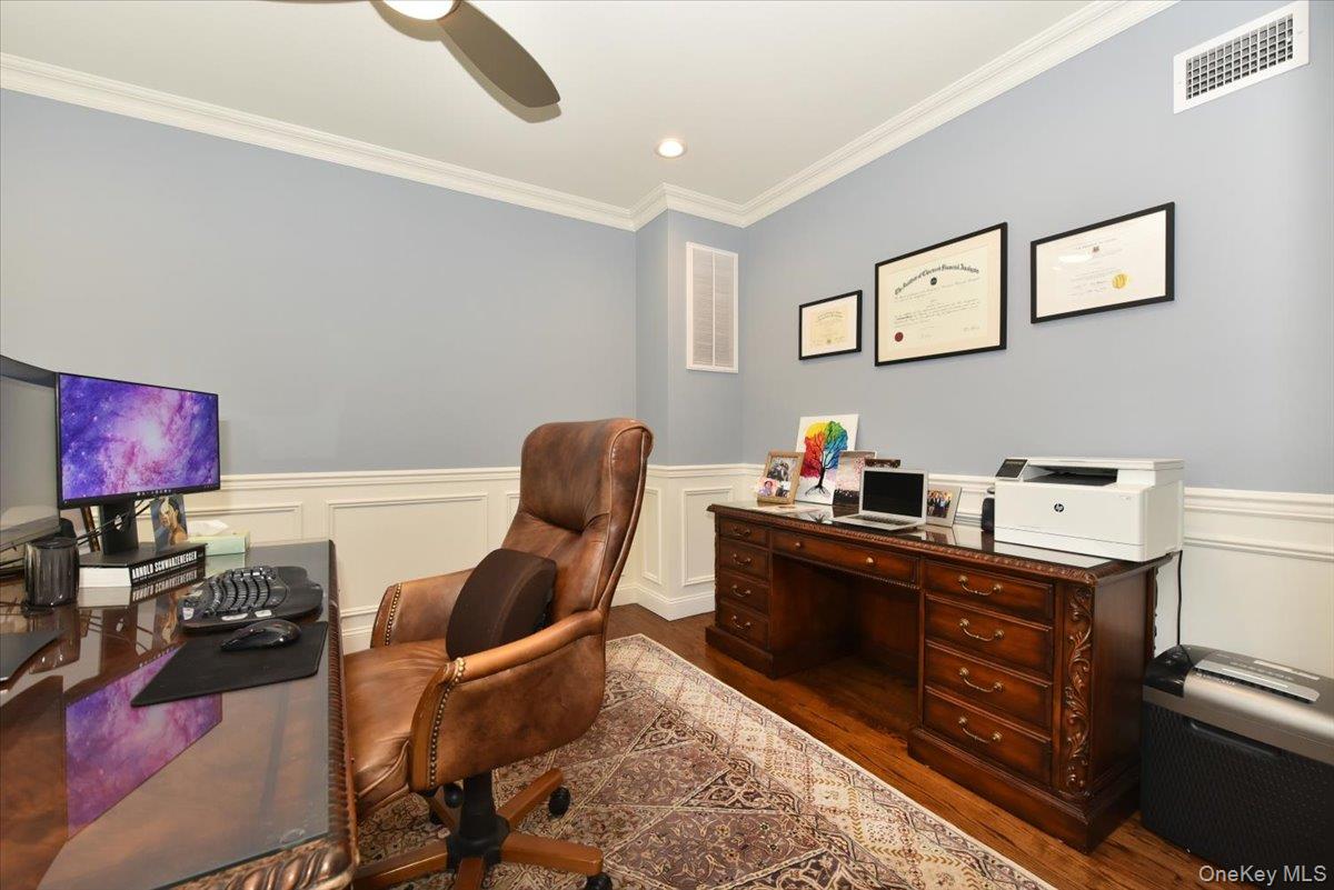 2150 Van Nostrand Avenue Property Photo 11