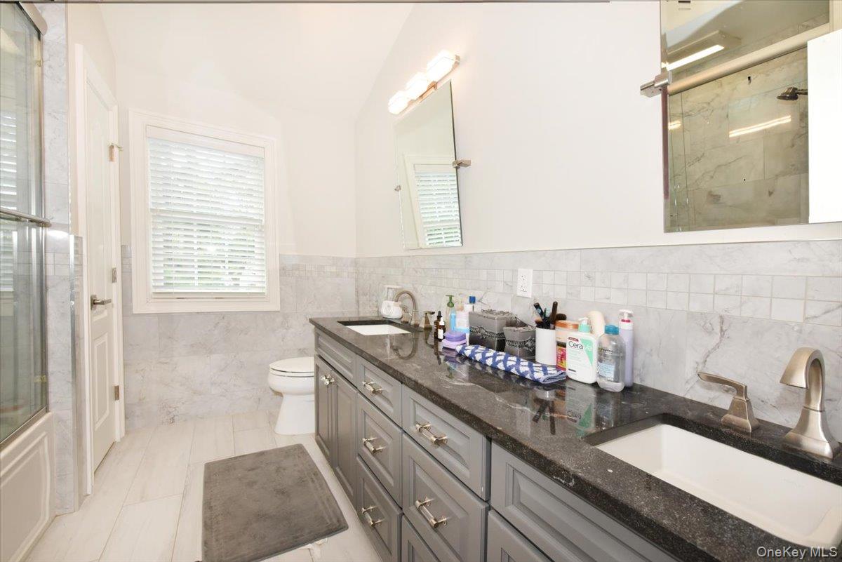 2150 Van Nostrand Avenue Property Photo 34
