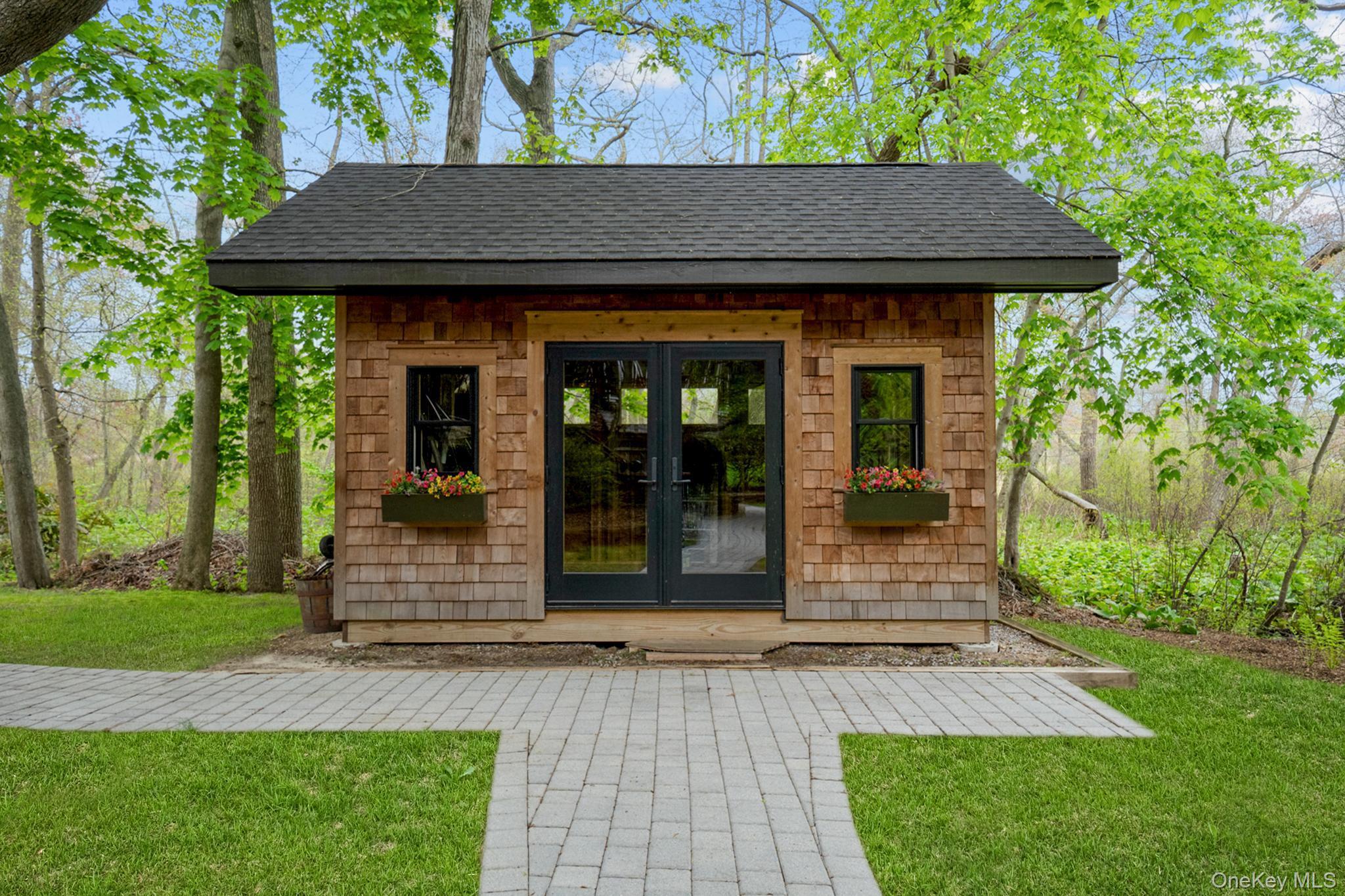 6 Prairie Lane Property Photo 4