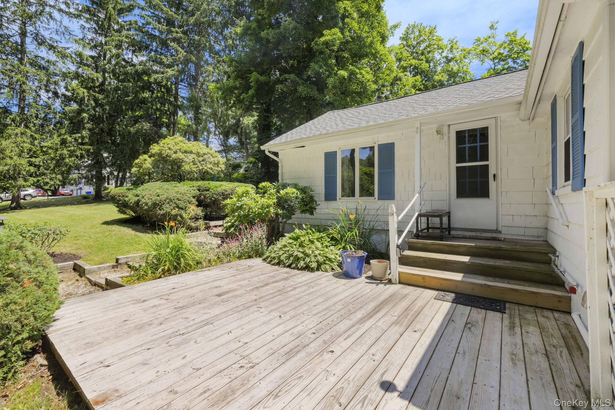 58 Maple Avenue Property Photo 6