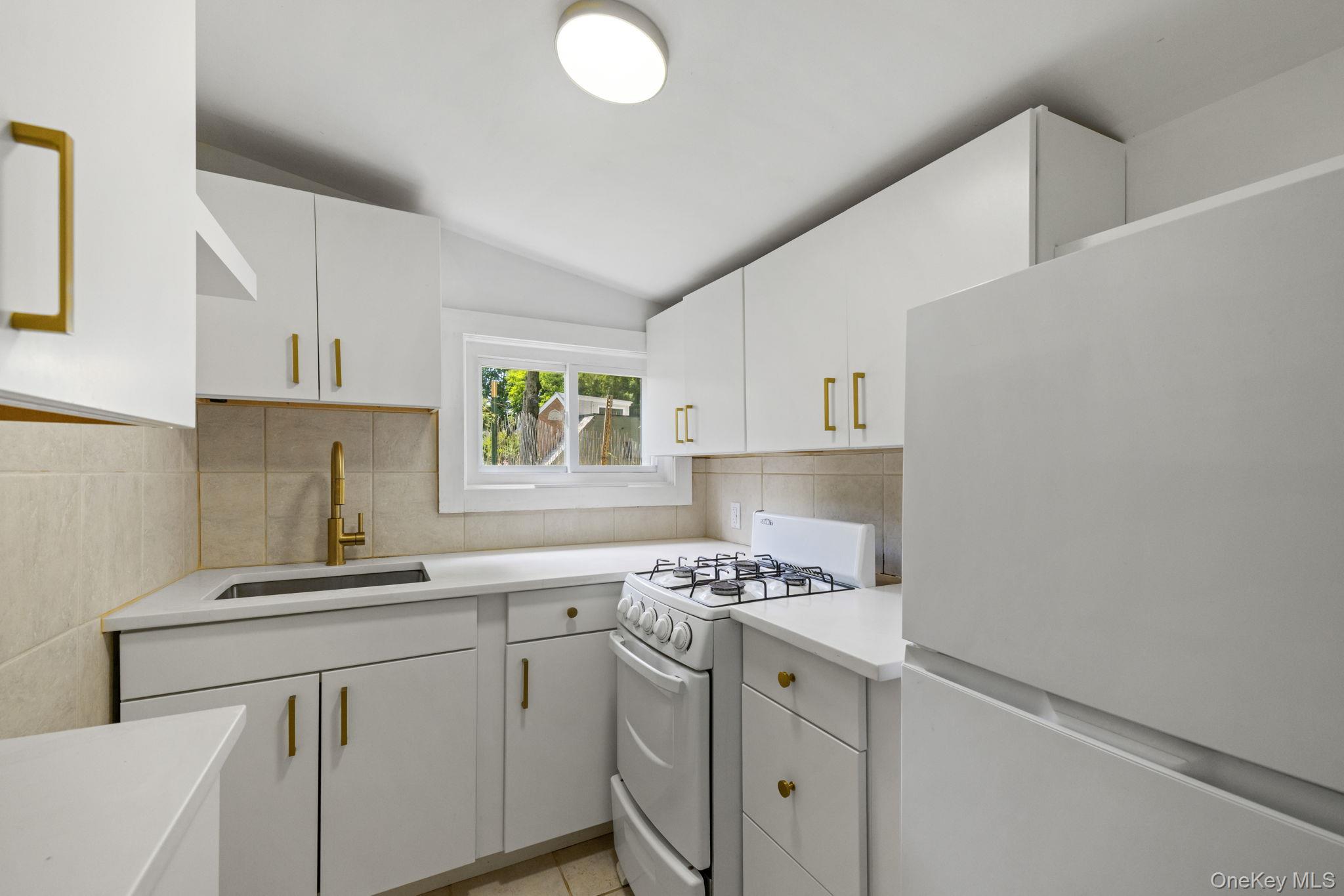 58 Maple Avenue Property Photo 12