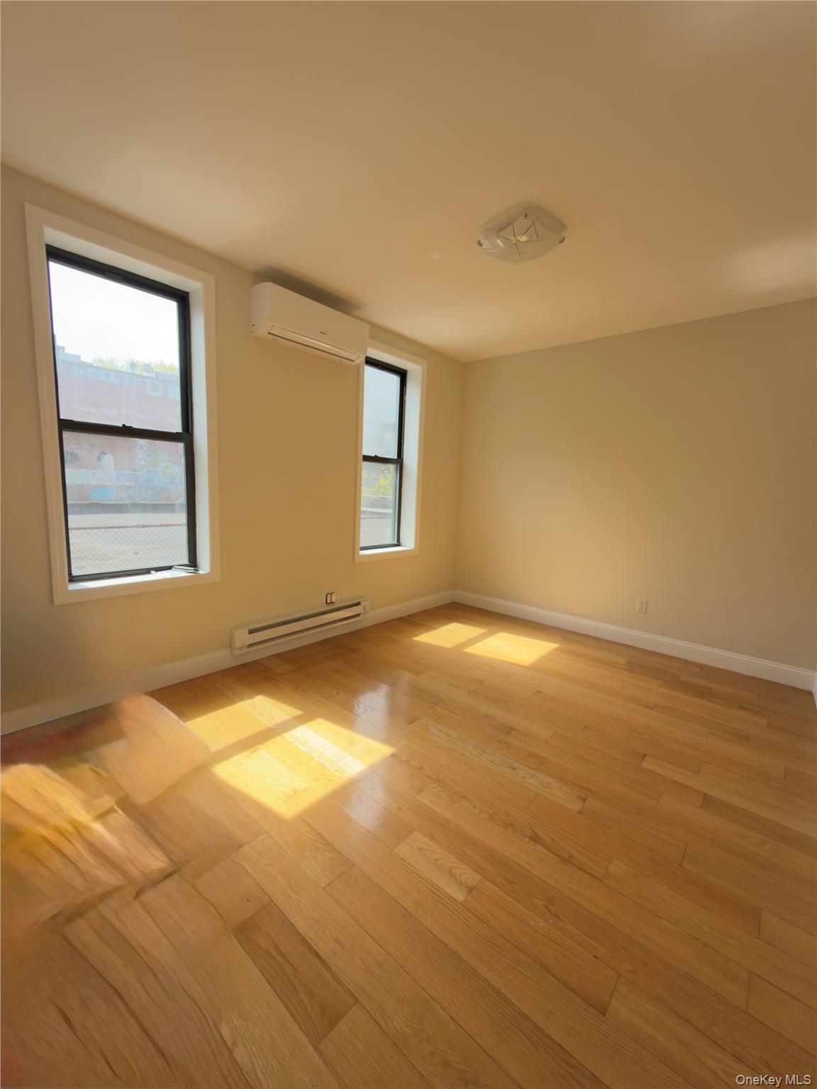 132-20 Sanford Avenue 2d Property Photo 1