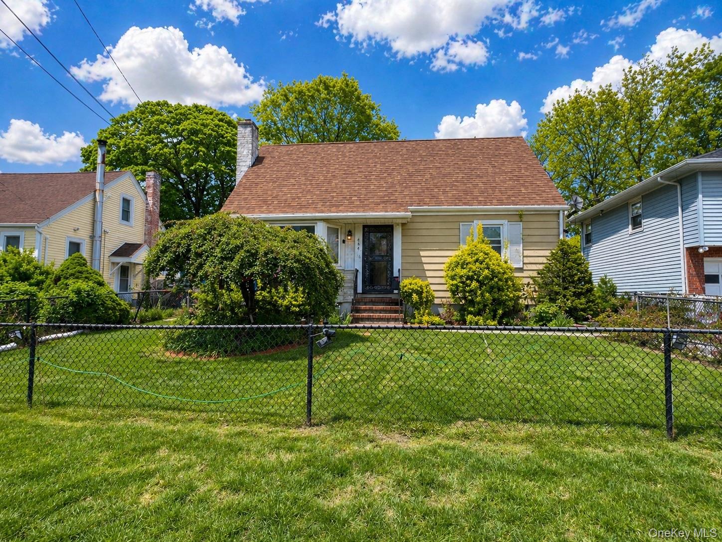 444 Brookside Avenue Property Photo 1