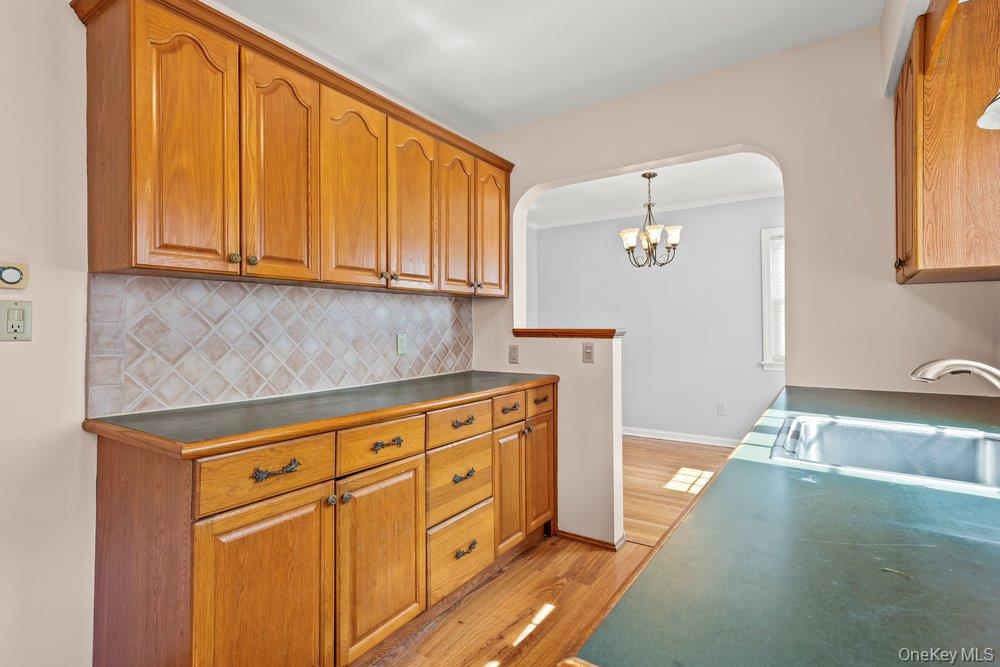 134 E Dover Street Property Photo 11