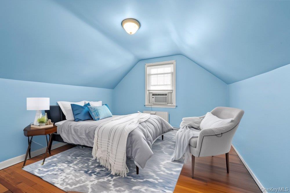 134 E Dover Street Property Photo 20