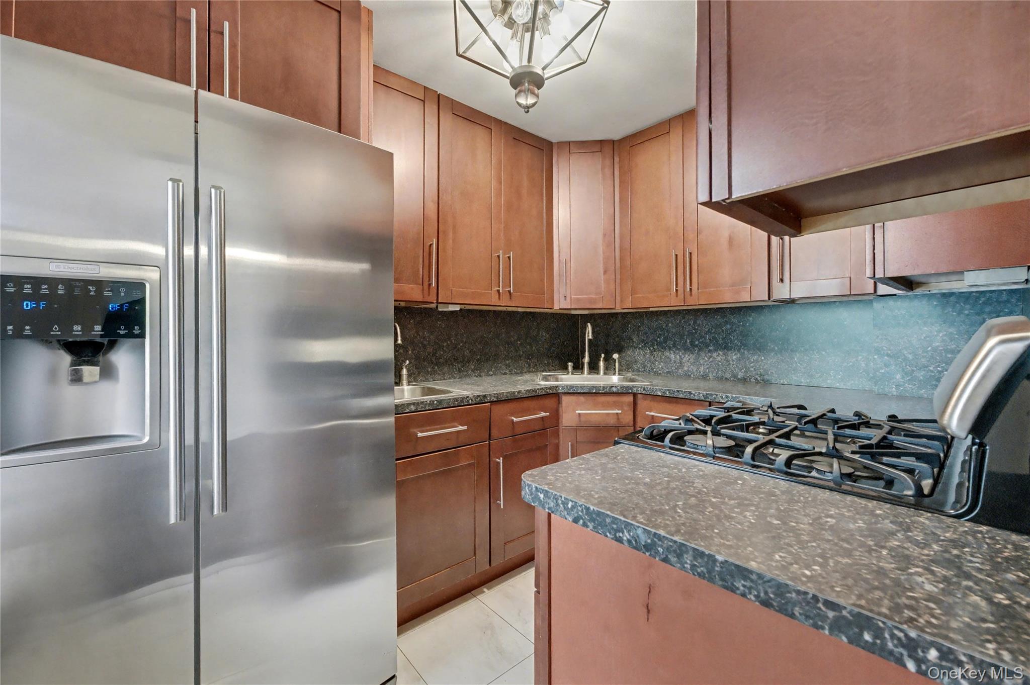 800 Ocean Parkway 1p Property Photo 5