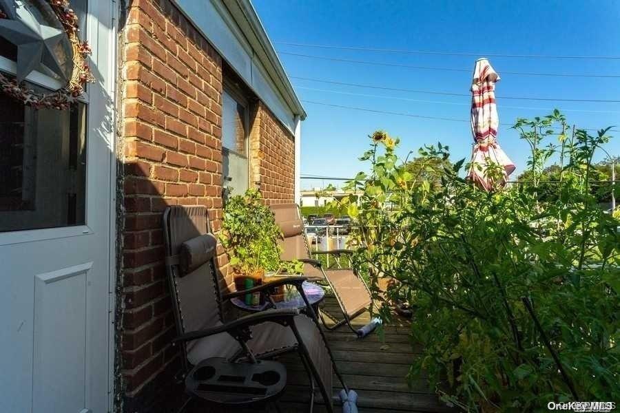 1213 E Broadway B24 Property Photo 21