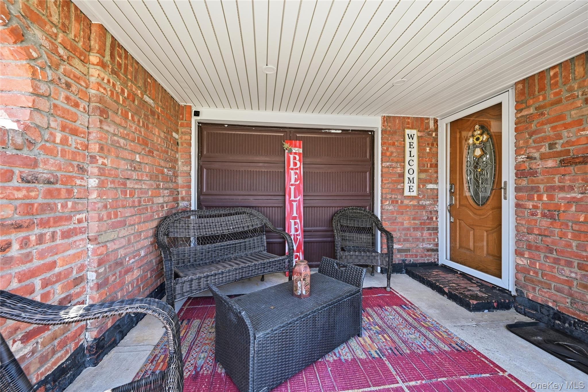 2 Tallow Lane Property Photo 3