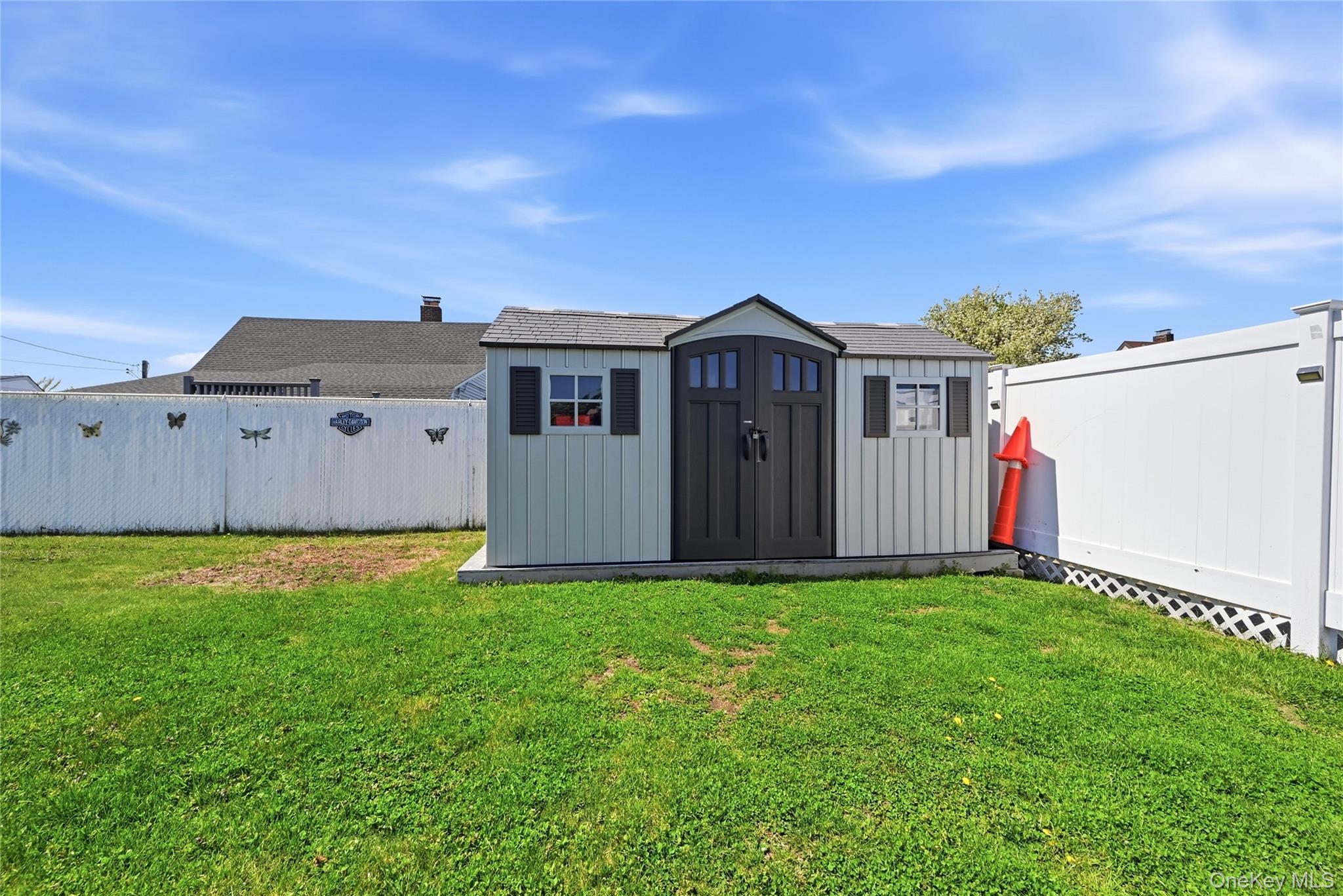 2 Tallow Lane Property Photo 25