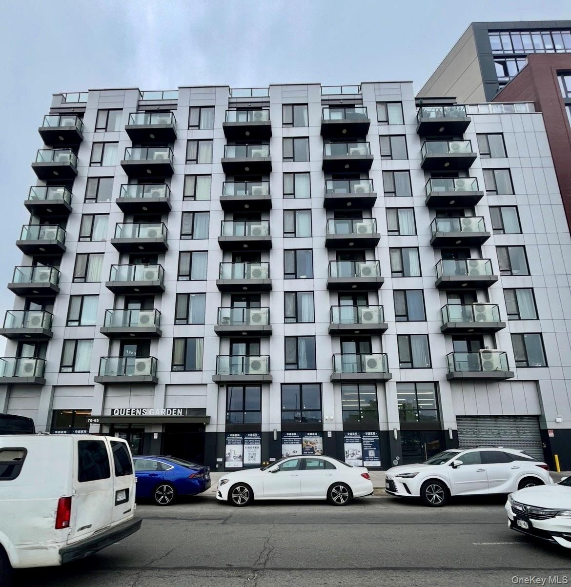 7065 Queens Boulevard 6l Property Photo 1