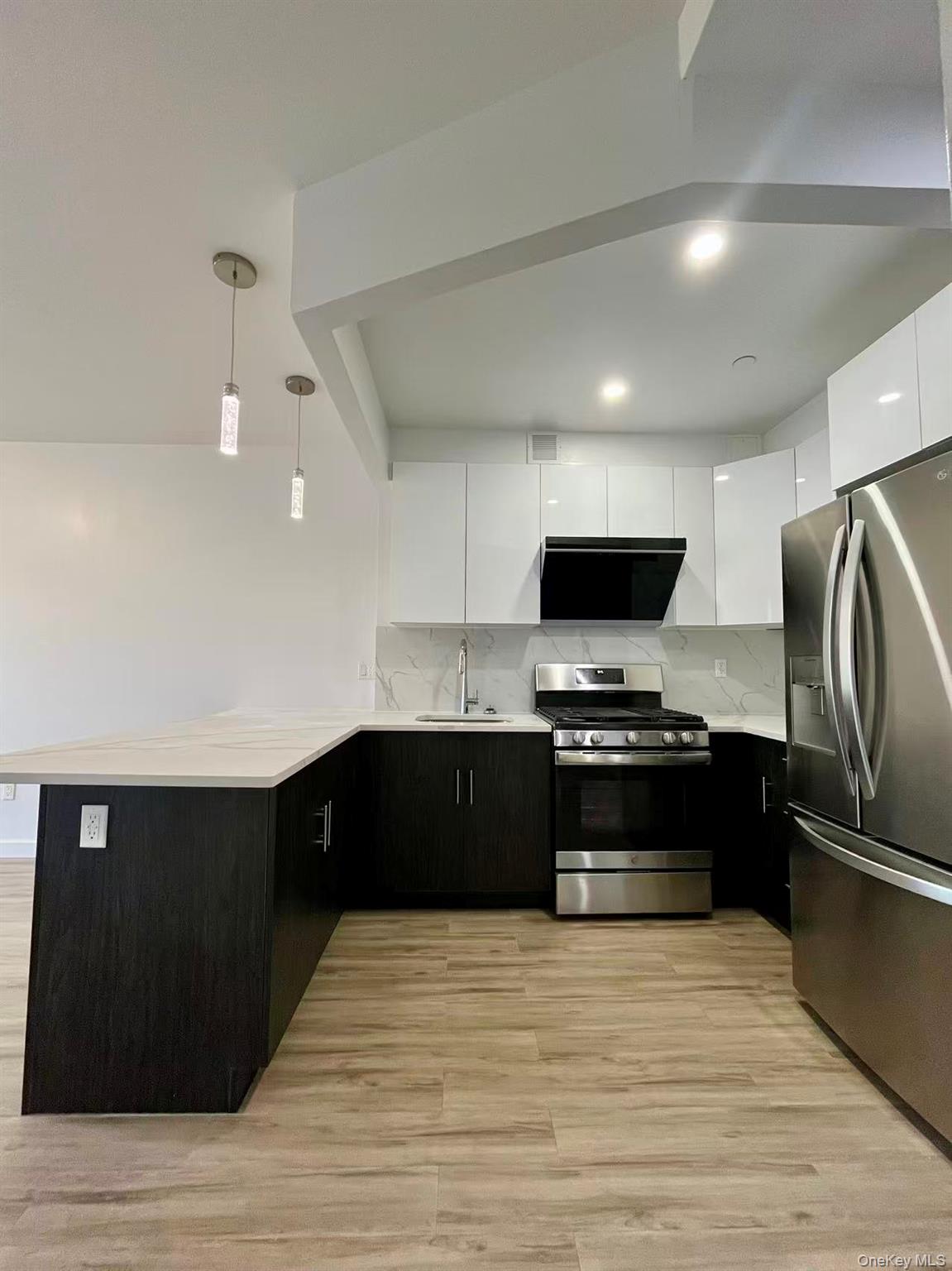 7065 Queens Boulevard 6l Property Photo 5