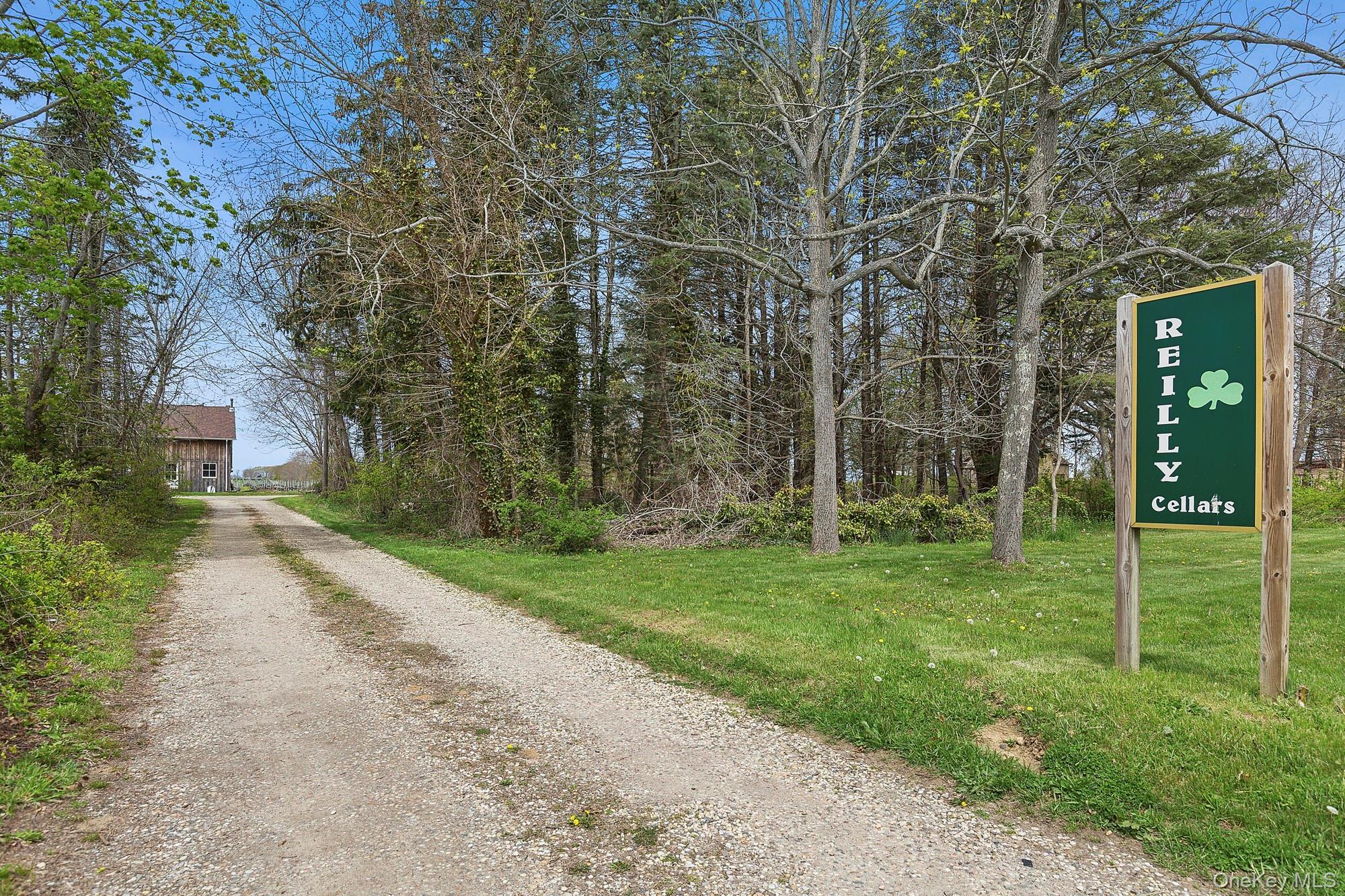 37025 Main Road Property Photo 4