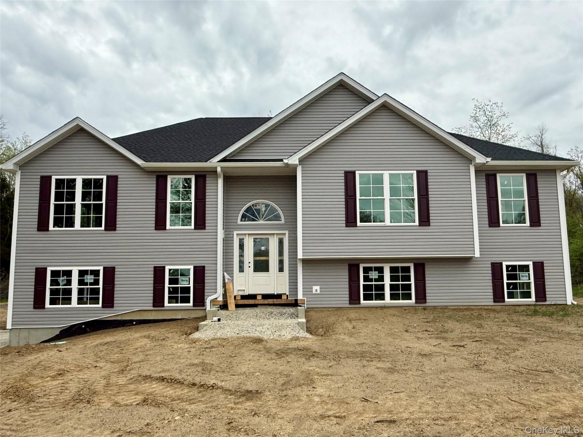 25 Fraleigh Lane