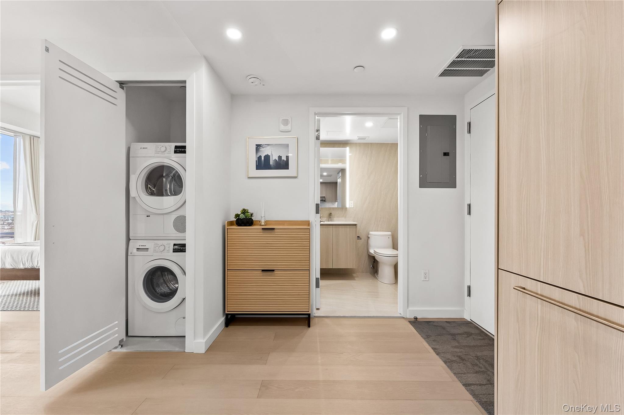 33-71 Prince Street 13d Property Photo 17