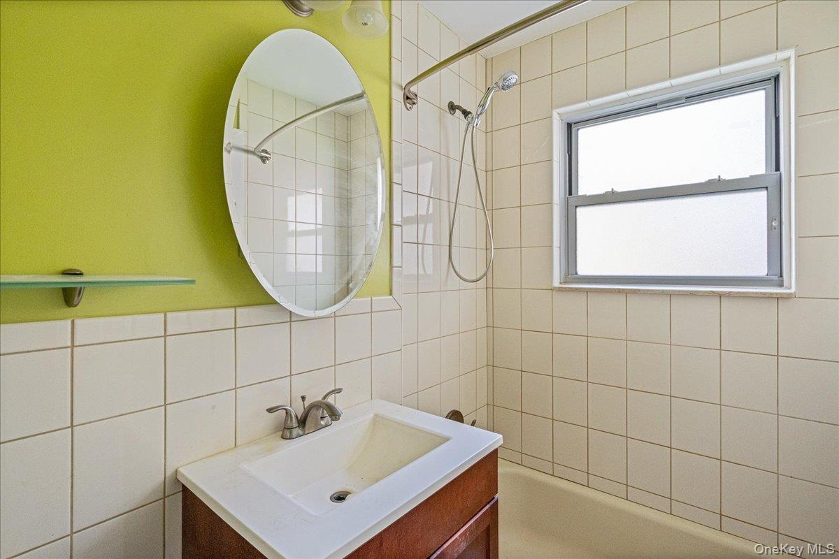 6701 152nd Street 220a Property Photo 11
