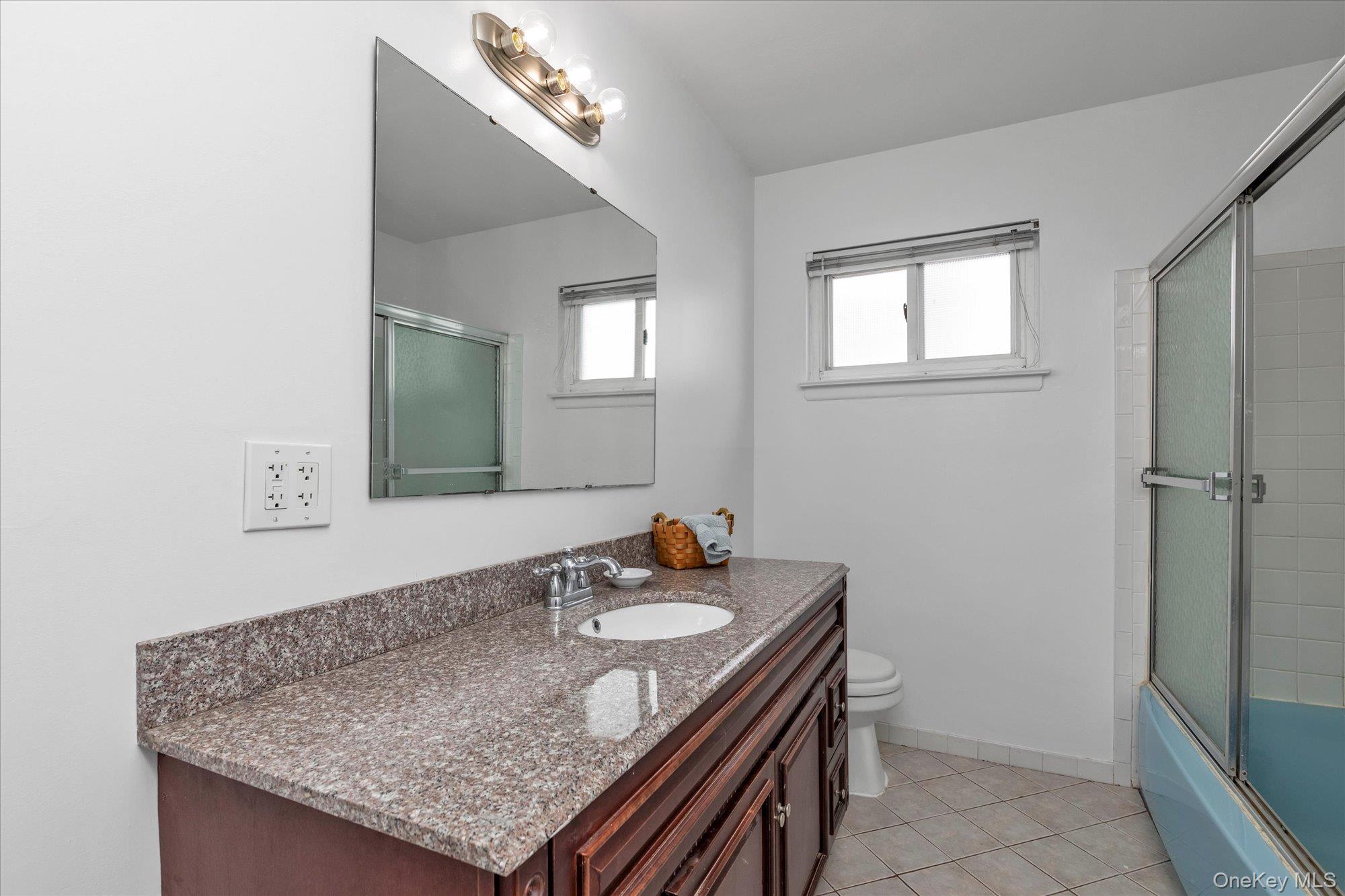2461 Merrick Avenue Property Photo 15