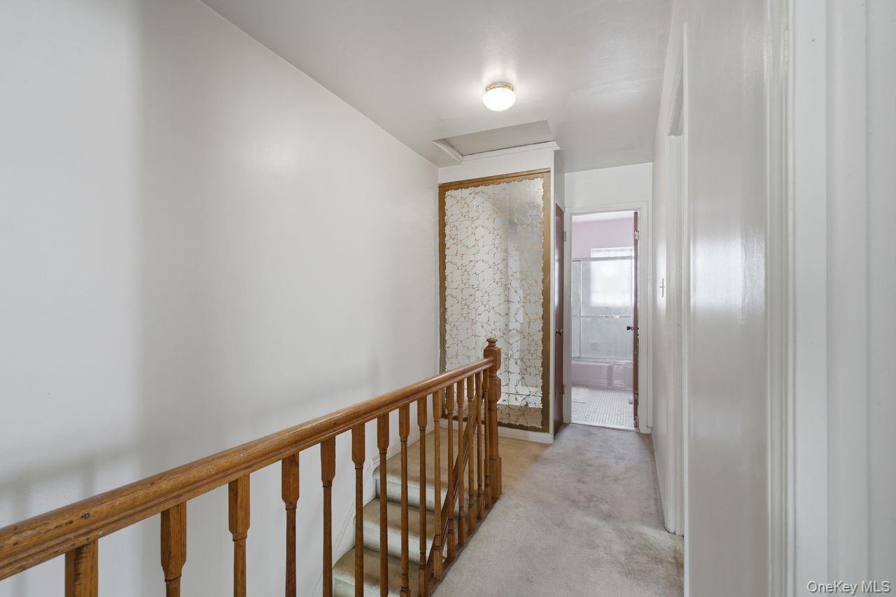 1056 Swinton Avenue Property Photo 11