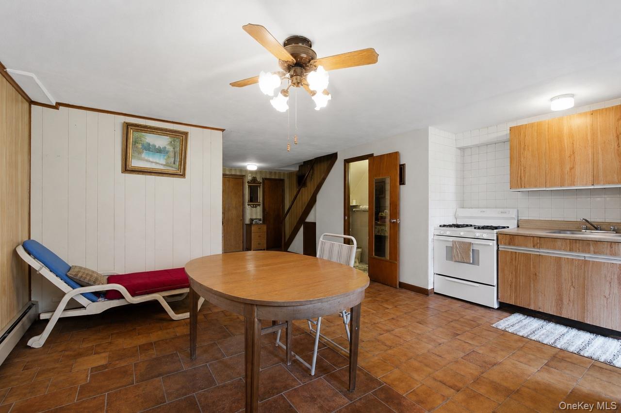 1056 Swinton Avenue Property Photo 20