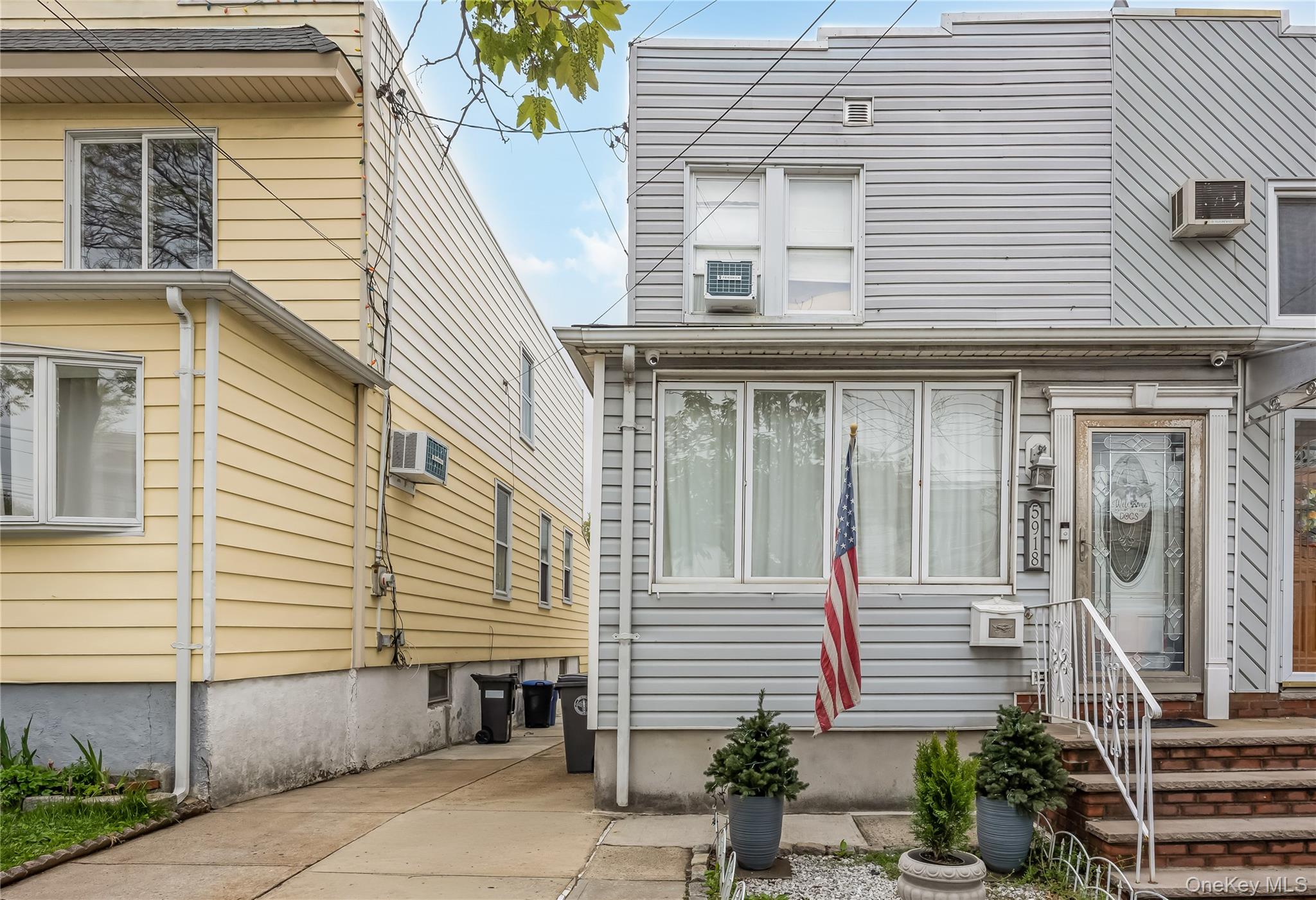 5918 60th Street Property Photo 1