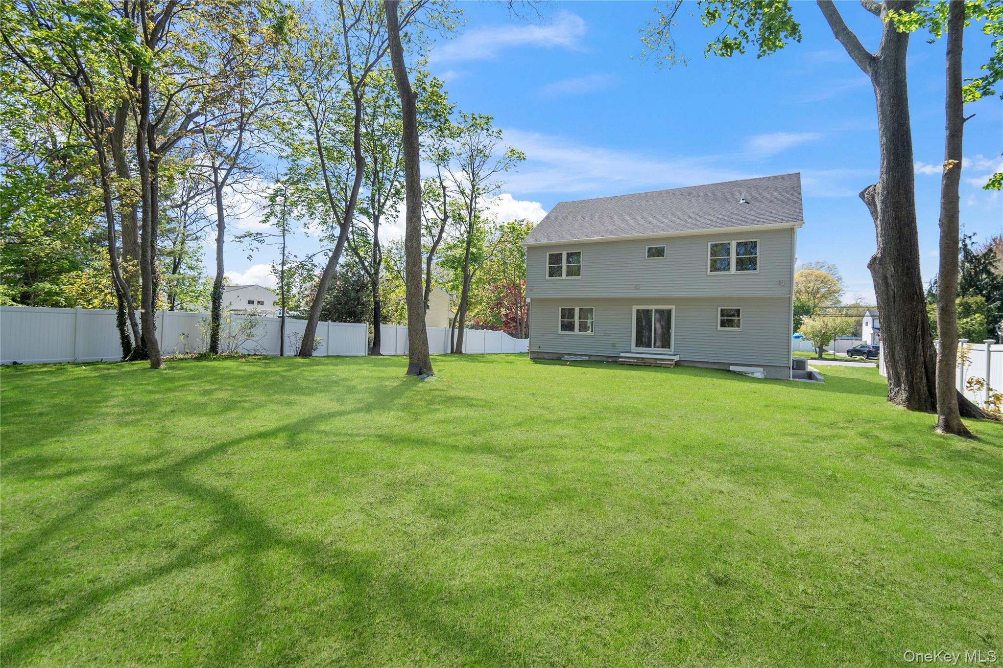 969 Manor Lane Property Photo 15