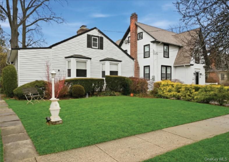 163 Elm Street Property Photo 2
