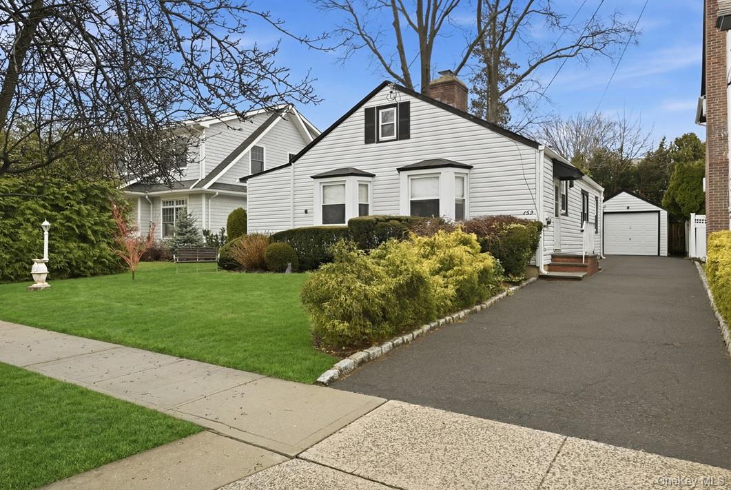 163 Elm Street Property Photo 3