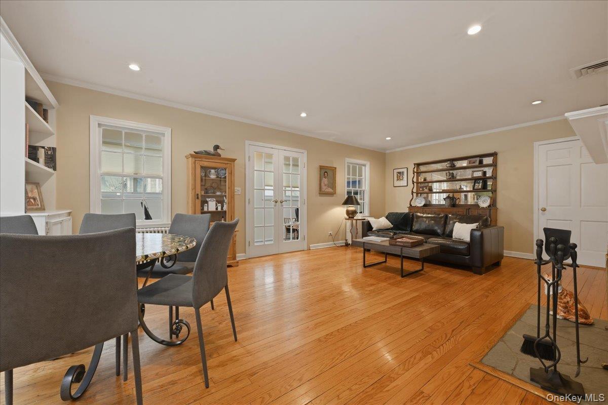 163 Elm Street Property Photo 8