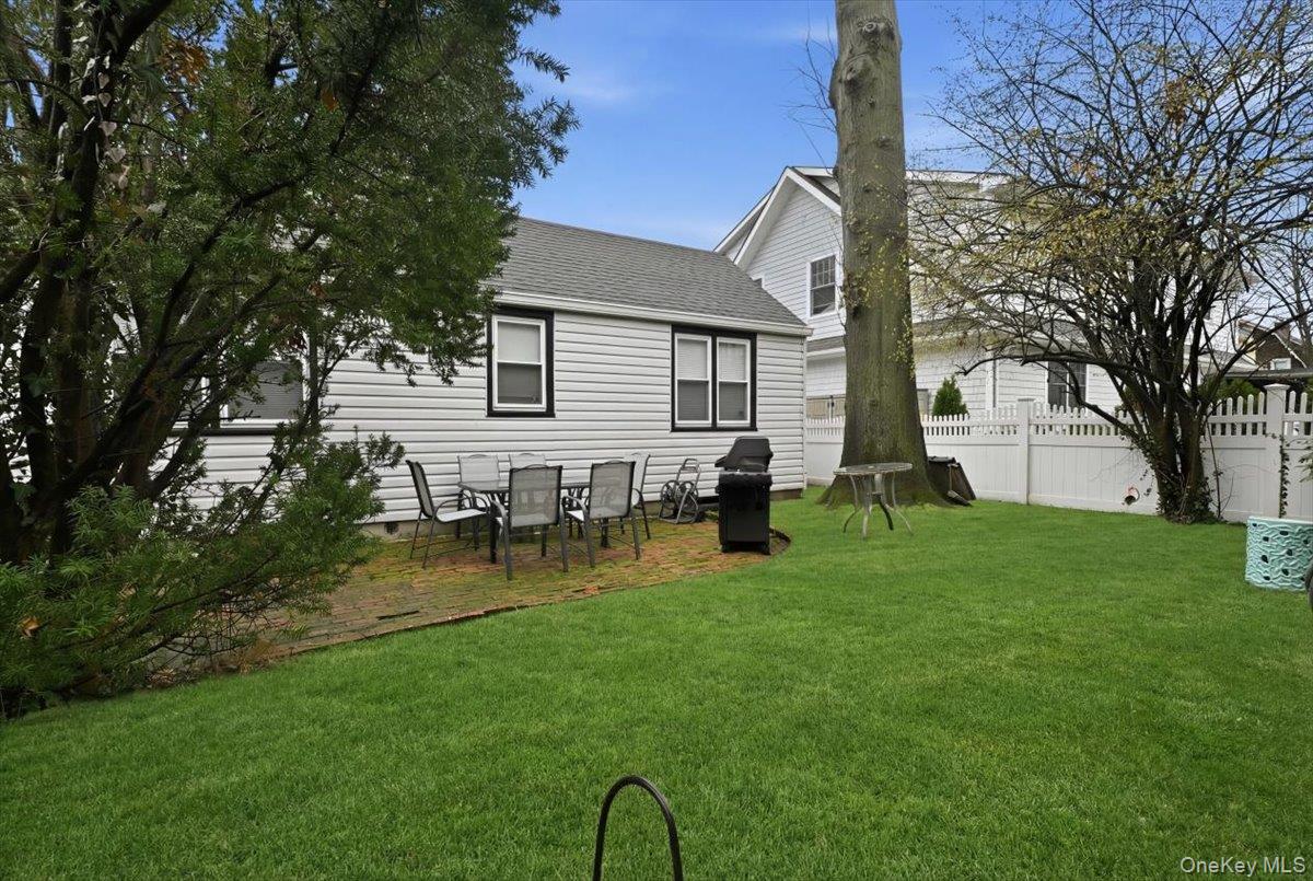 163 Elm Street Property Photo 19