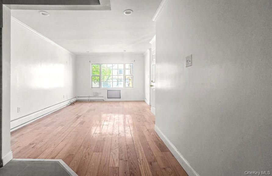 226-12 146th Avenue Property Photo 5