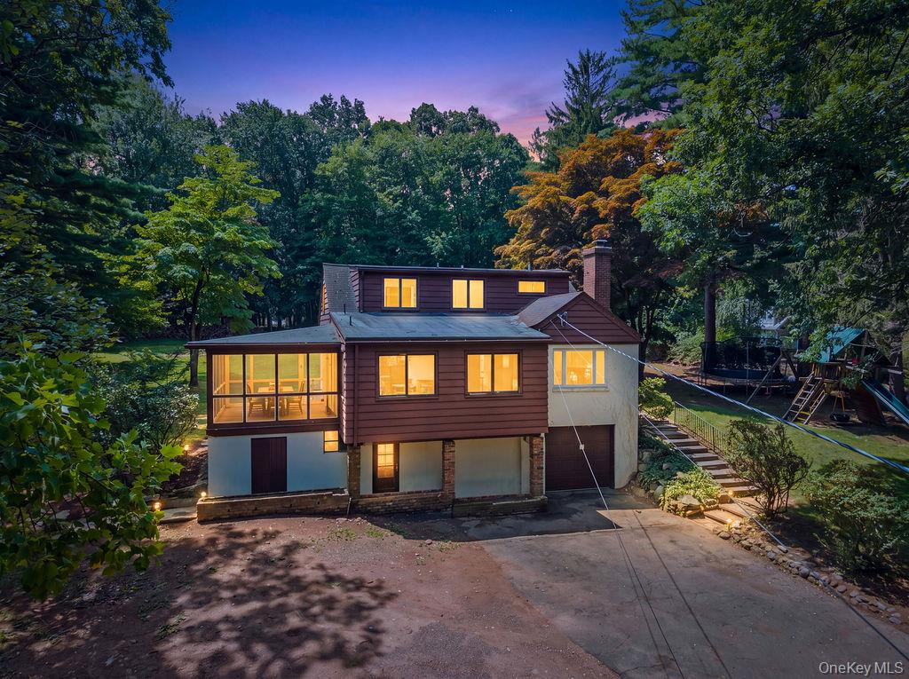 10 Farview Terrace Property Photo 1