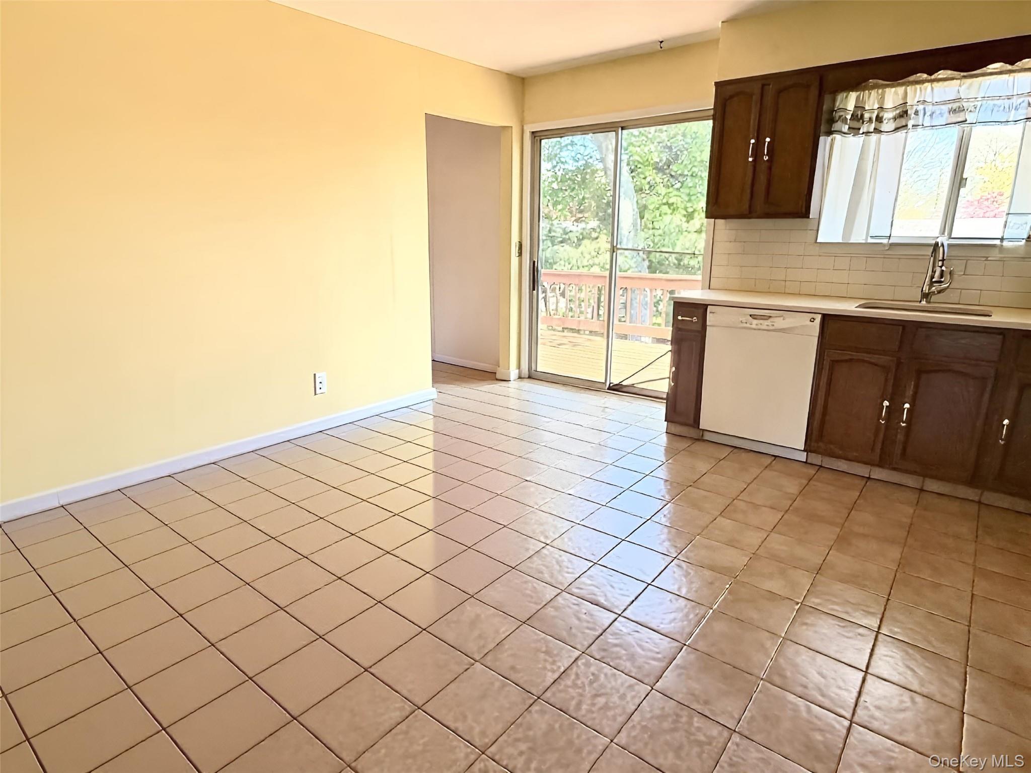 27 Skyview Lane Property Photo 6