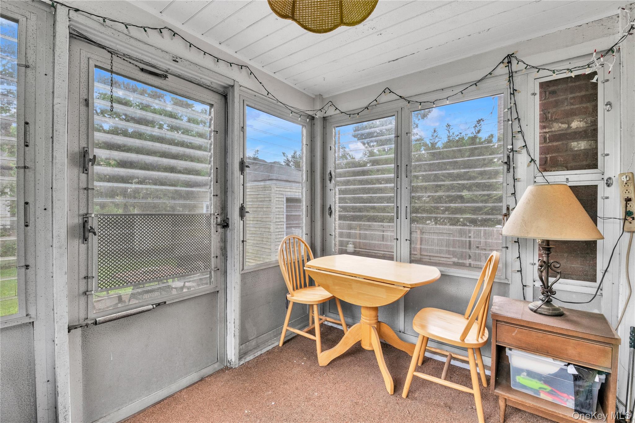 275 New Hyde Park Road Property Photo 16