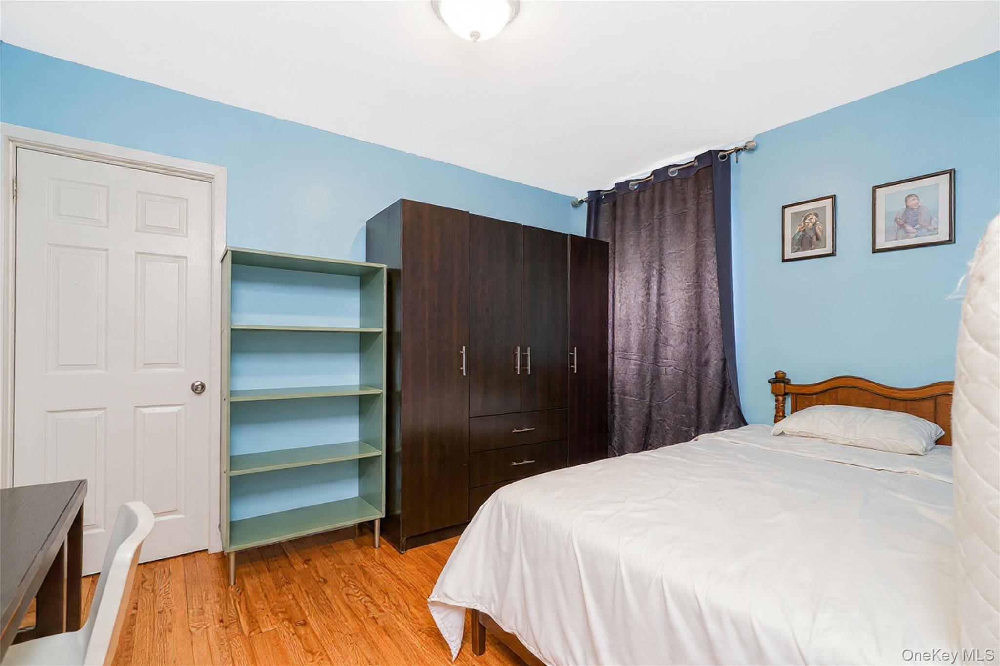2579 Cropsey Ave Cropsey Avenue Property Photo 28