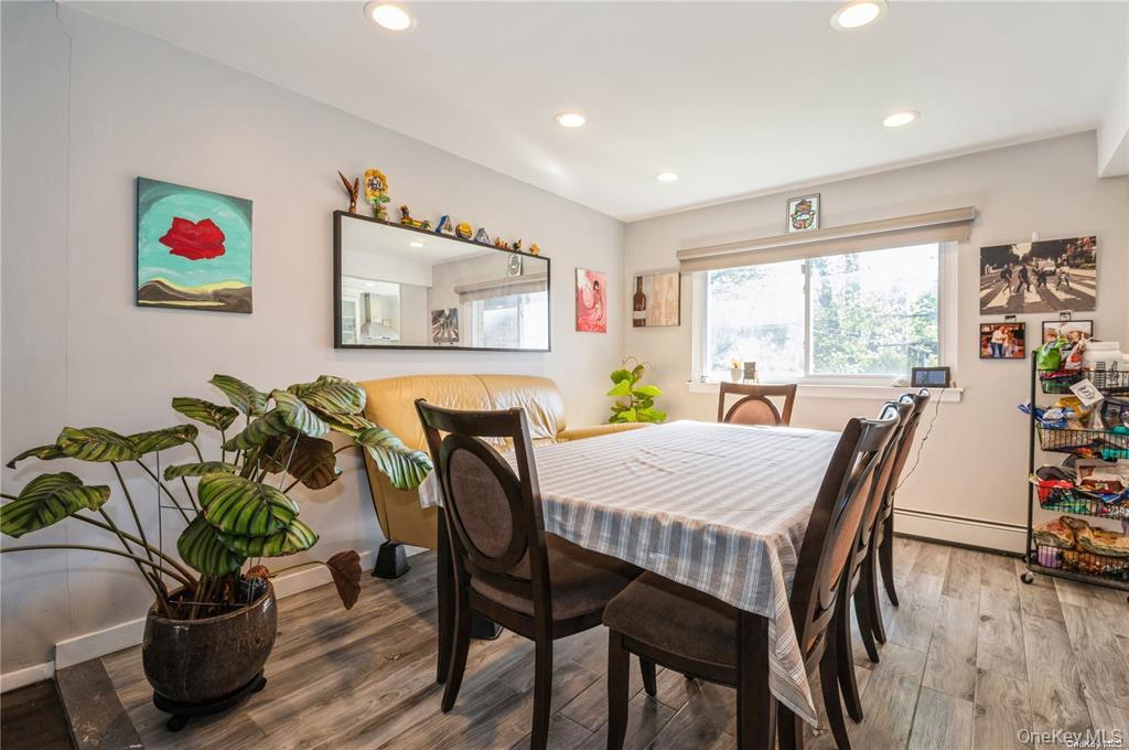 1040 Cedarhurst Street Property Photo 4