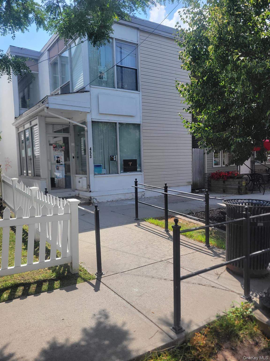 453 Broadway Property Photo 4