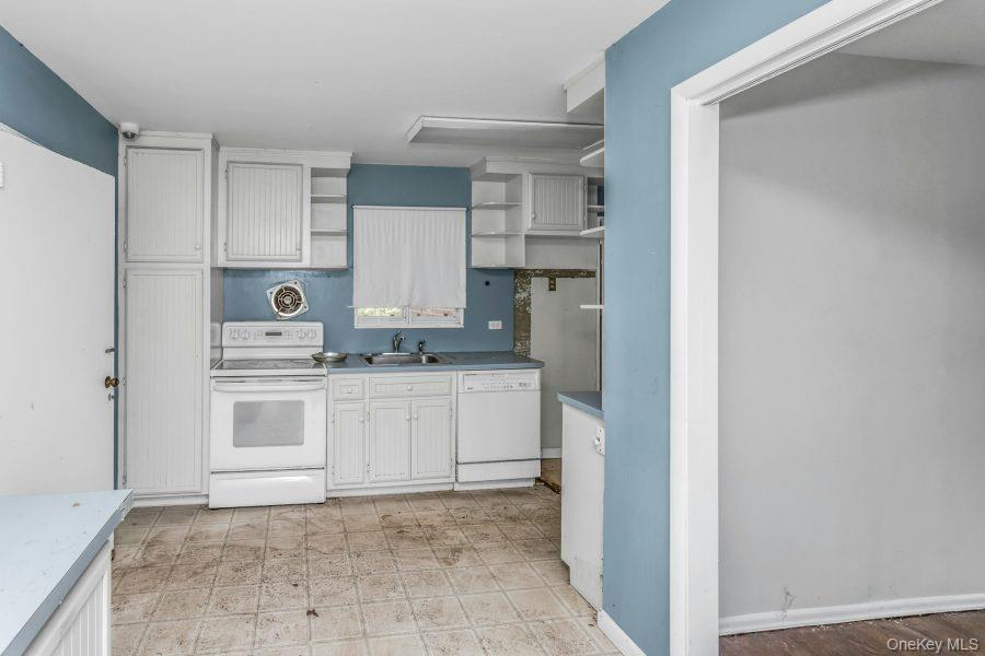 14 Central Park Road Property Photo 5