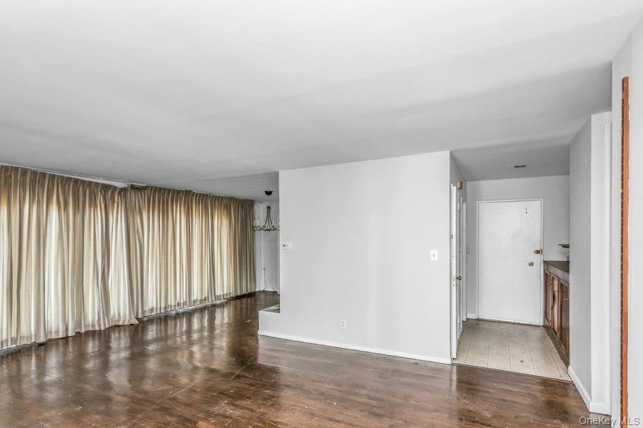14 Central Park Road Property Photo 8